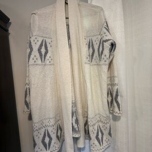 Ruff Hewn Cream and Gray Patterned Cardigan